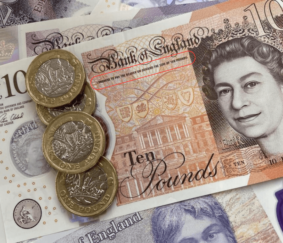 La foto mostra un'immagine della regina Elisabetta su una banconota da 10 sterline.